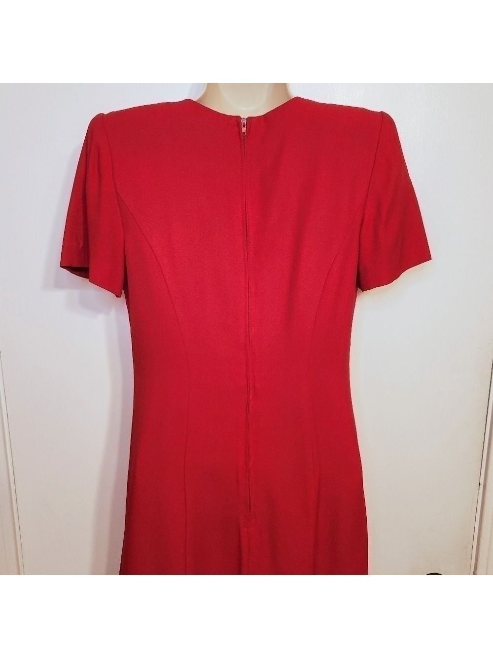 Petite Sophisticate Red Dress Petite Size 2 - Picture 7 of 13
